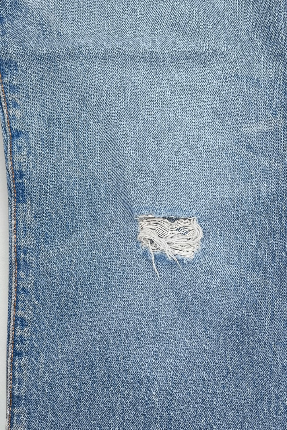 Vintage Levi’s 501 XX 1993 Distressed Jeans W34 Light Wash