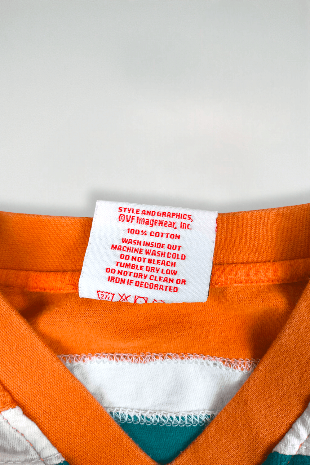 Maglietta vintage con grafica dei Miami Dolphins della NFL, verde acqua e arancione | Abbigliamento per tifosi anni 2000