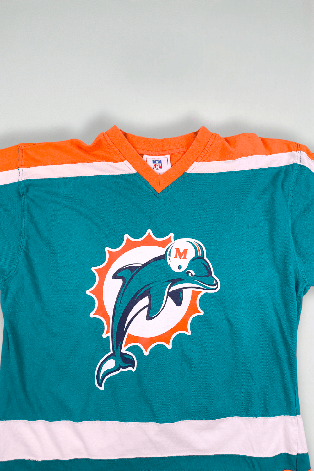 Maglietta vintage con grafica dei Miami Dolphins della NFL, verde acqua e arancione | Abbigliamento per tifosi anni 2000