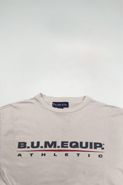 Maglietta sportiva vintage BUM Equipment bianca | Collezione di abbigliamento sportivo anni '90
