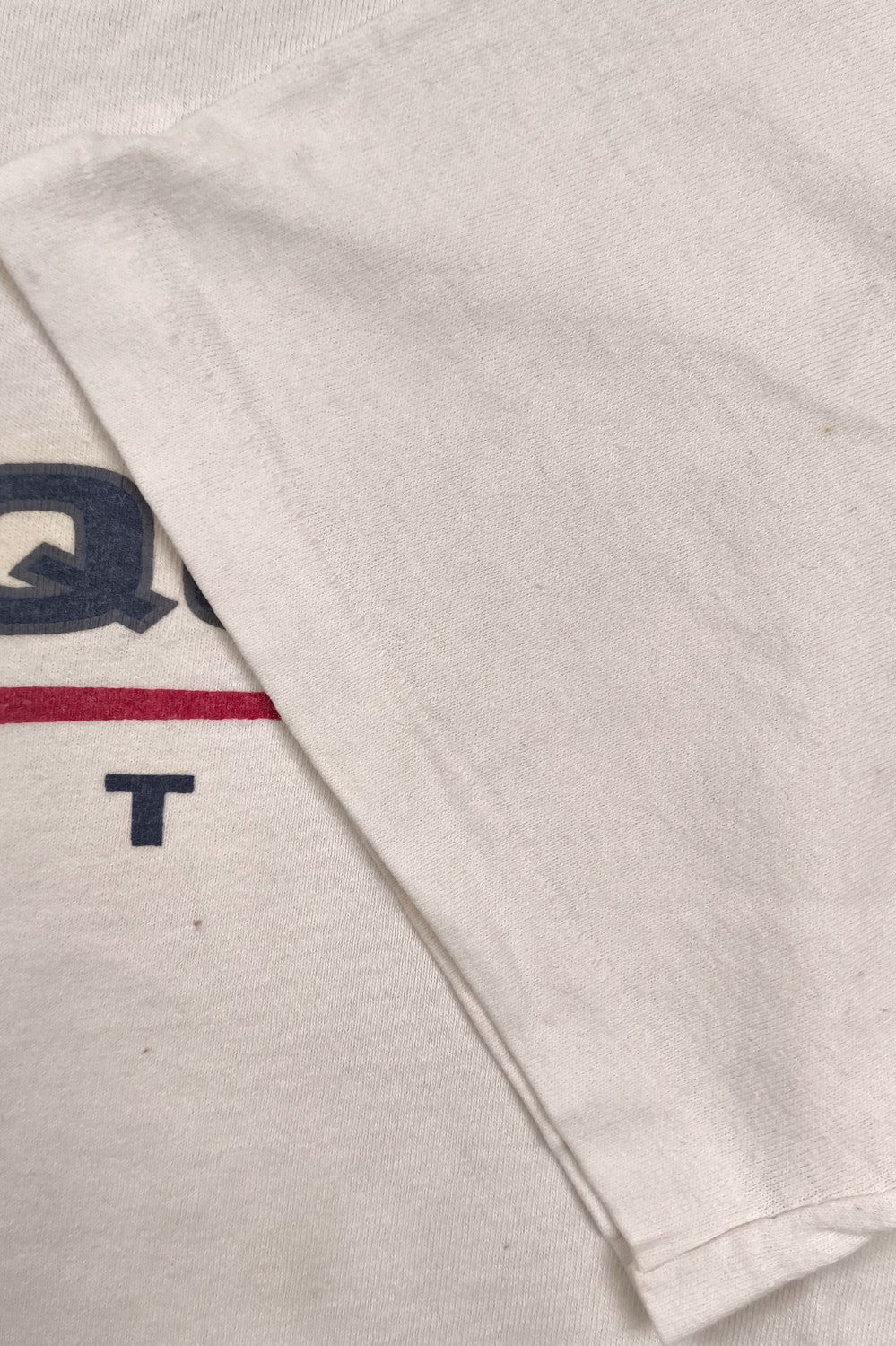Maglietta sportiva vintage BUM Equipment bianca | Collezione di abbigliamento sportivo anni '90