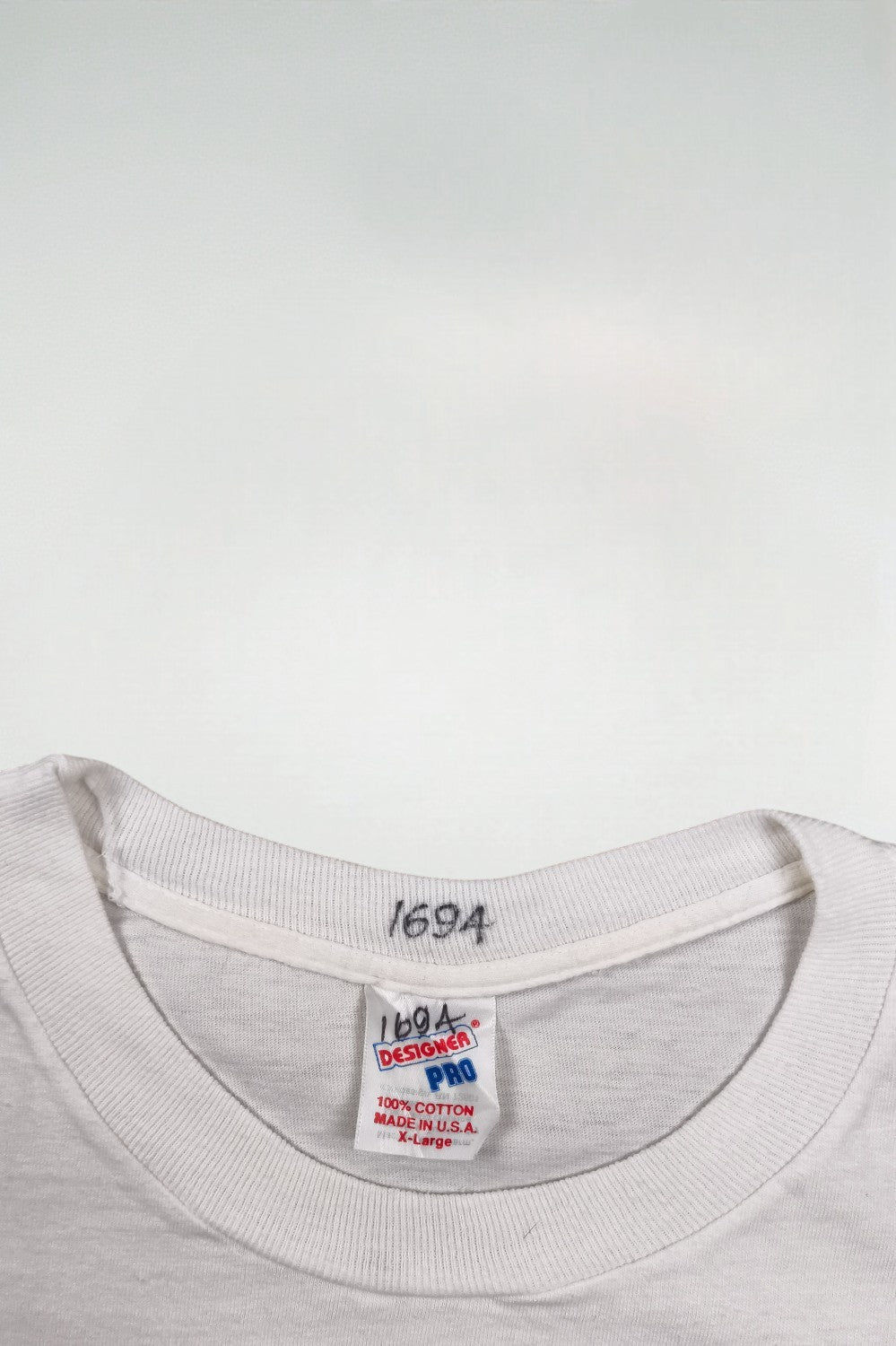 Maglietta da tennis vintage con grafica Pro Designer, bianca | Abbigliamento sportivo anni '90