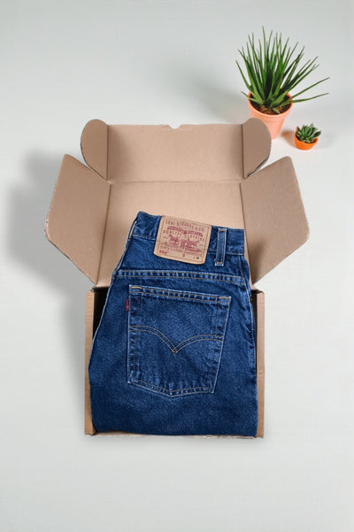 Vintage Levi’s 550 Relaxed Fit Jeans Dark Blue | 1990s Denim Collection