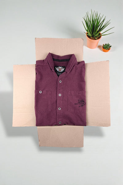 Camicia vintage Harley-Davidson con bottoni ricamati, colore bordeaux | Abbigliamento casual anni 2000