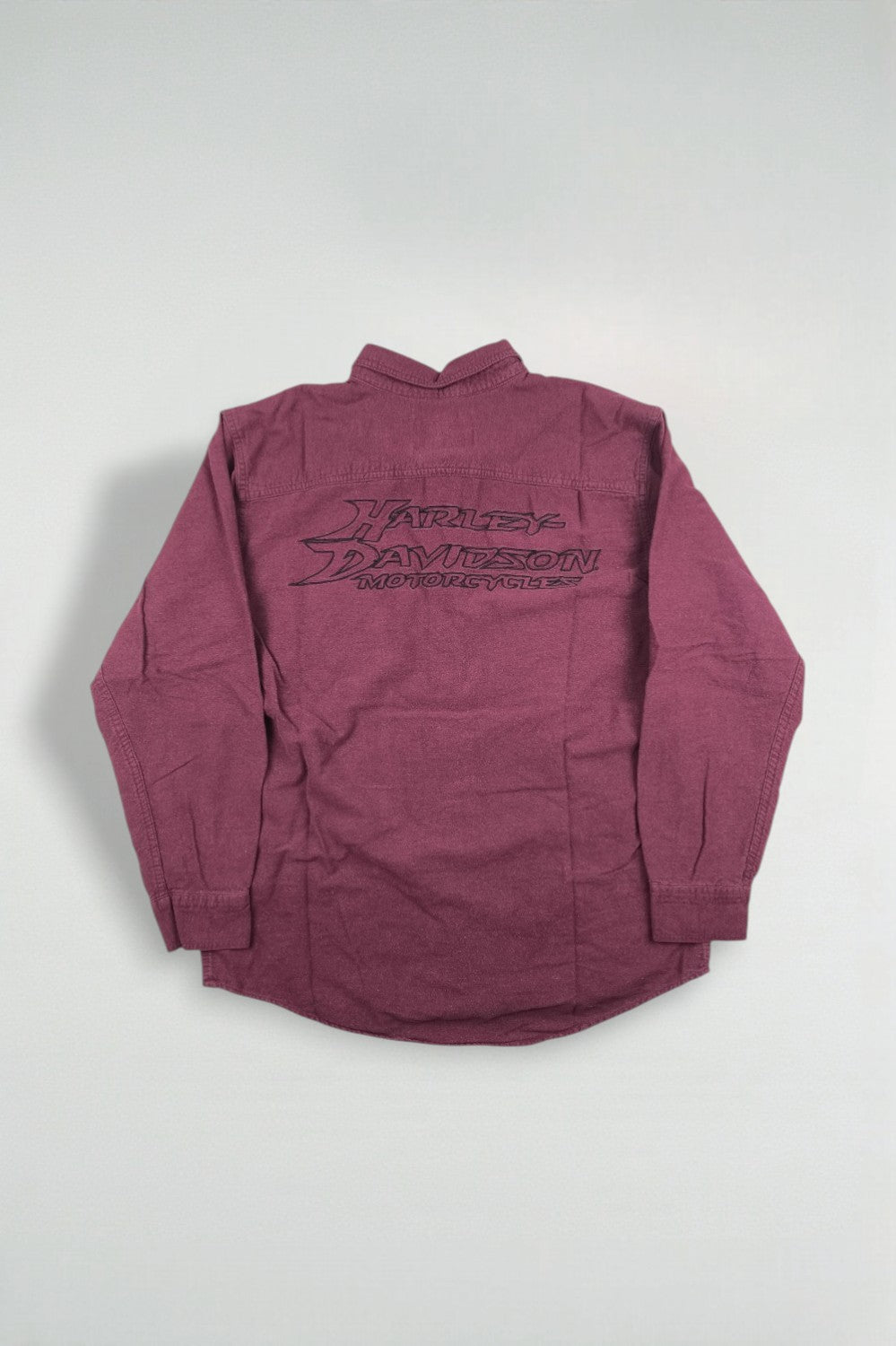 Camicia vintage Harley-Davidson con bottoni ricamati, colore bordeaux | Abbigliamento casual anni 2000