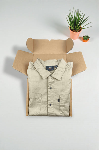 Camicia vintage Harley-Davidson a maniche corte con bottoni beige | Stile da lavoro anni 2000