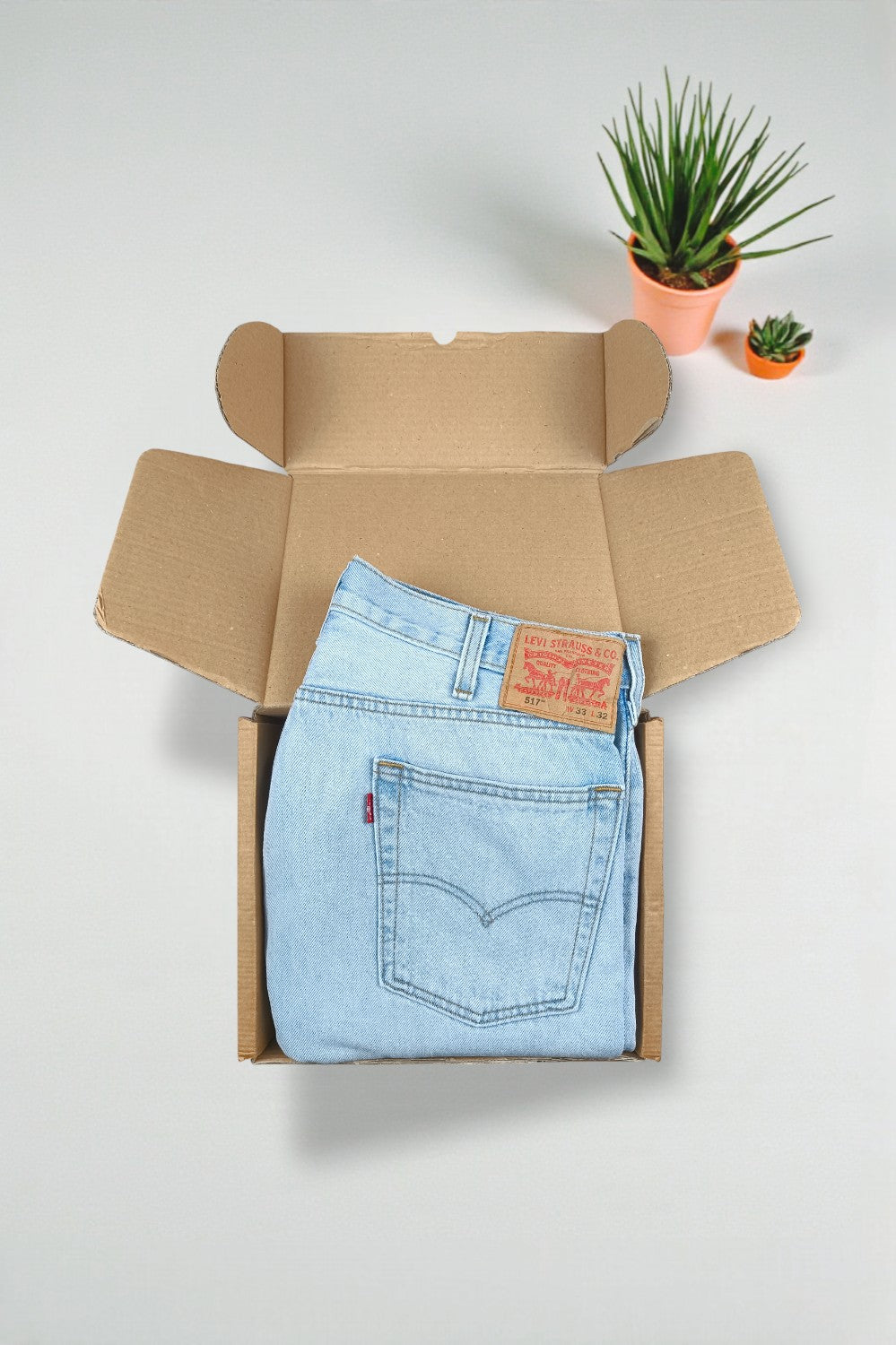 Vintage Levi’s 517 Straight Leg Jeans Light Blue | 2000s Denim