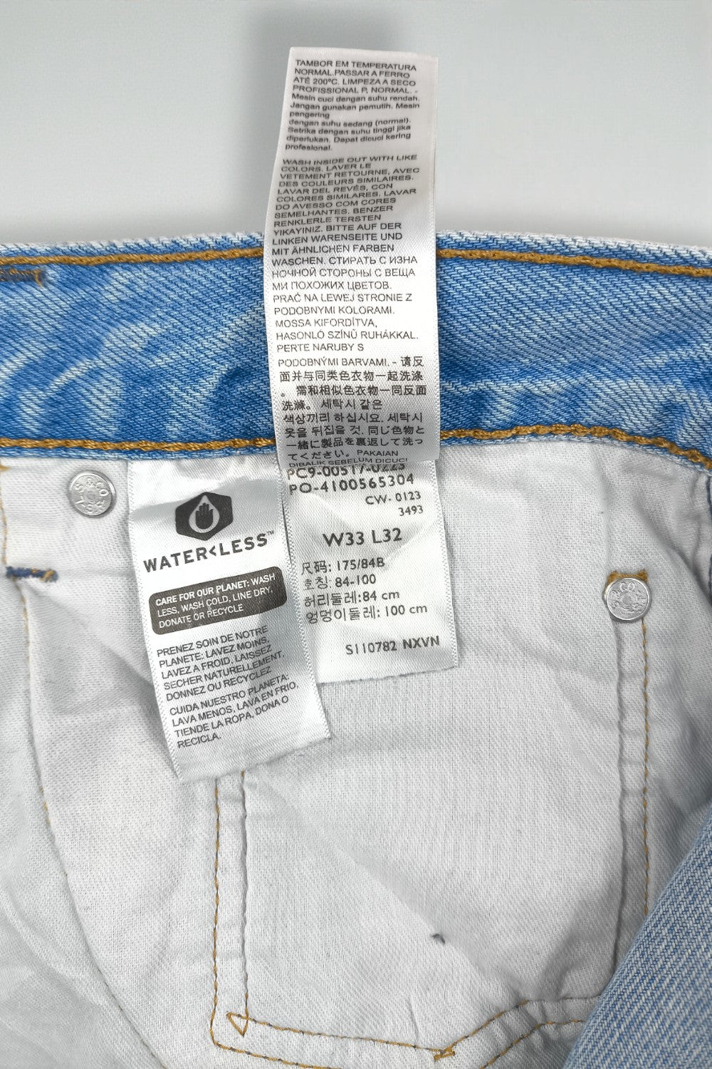 Vintage Levi’s 517 Straight Leg Jeans Light Blue | 2000s Denim