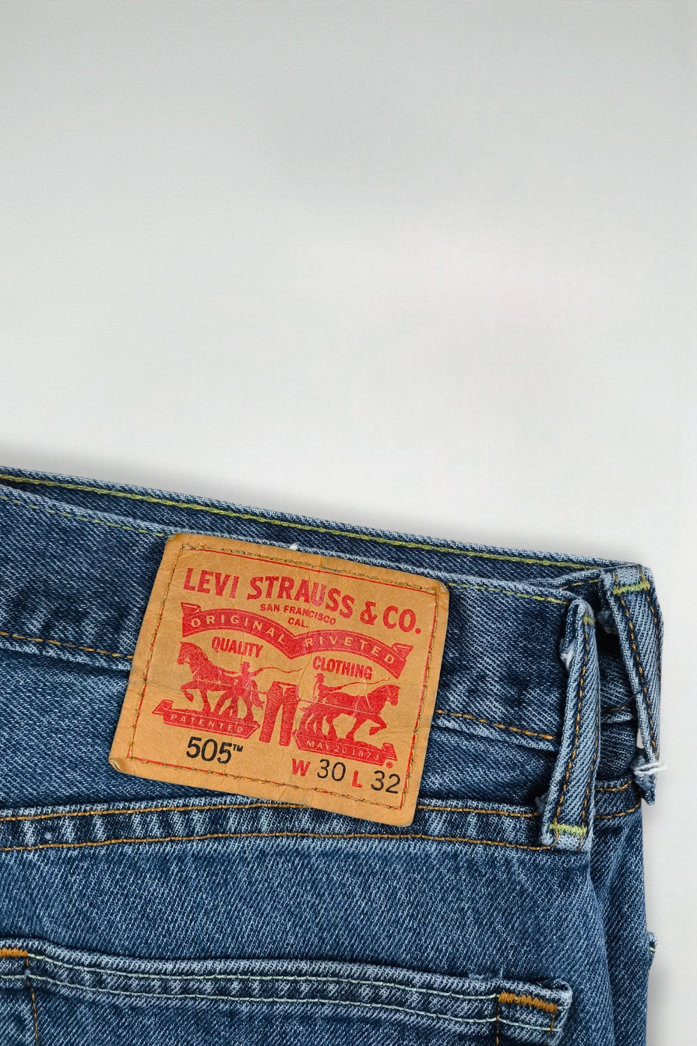 Vintage Levi’s 505 Straight Leg Jeans Blue | 2000s Denim