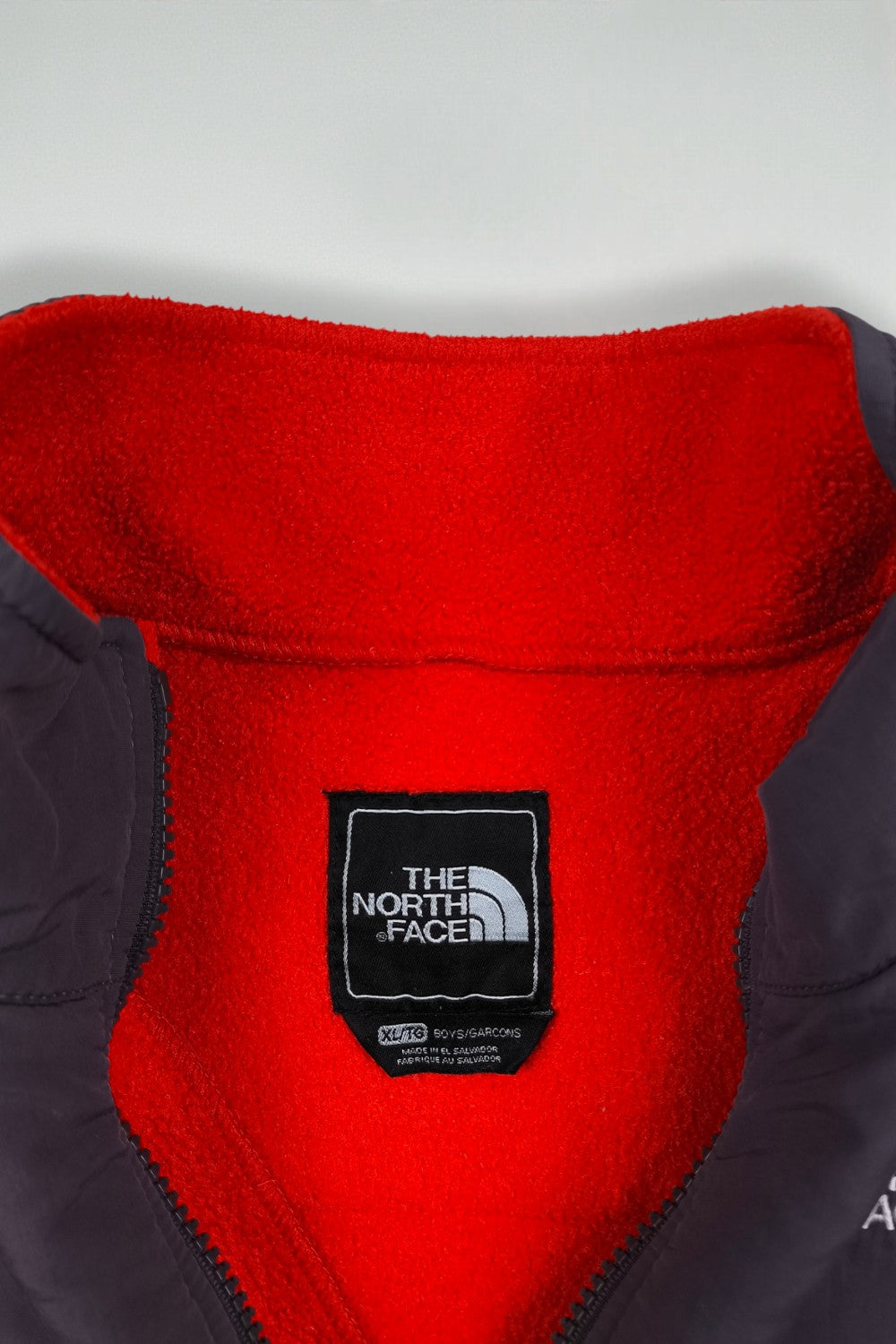 Giacca in pile vintage The North Face Polartec Denali, rosso/carbone | Abbigliamento outdoor Y2K