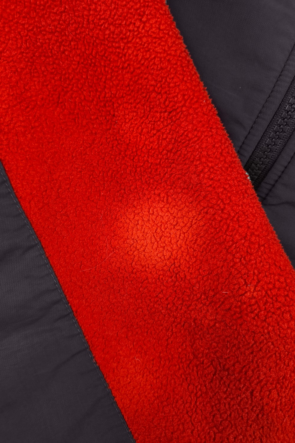 Giacca in pile vintage The North Face Polartec Denali, rosso/carbone | Abbigliamento outdoor Y2K