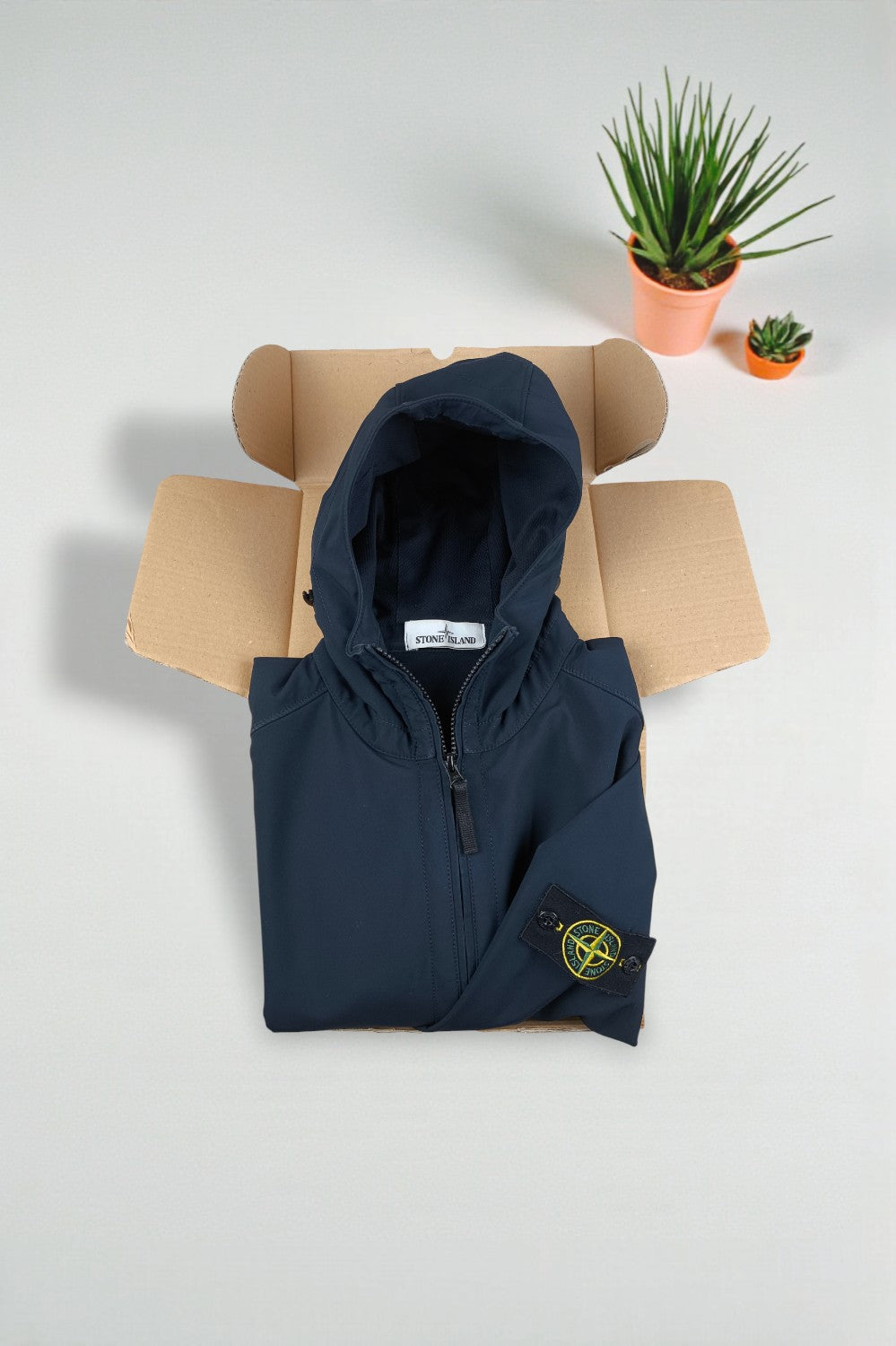 Giacca con cappuccio Stone Island Soft Shell di seconda mano, colore blu navy | Capispalla tecnici