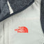 Giacca in pile con cappuccio The North Face vintage grigia e bianca | Abbigliamento da esterno da donna