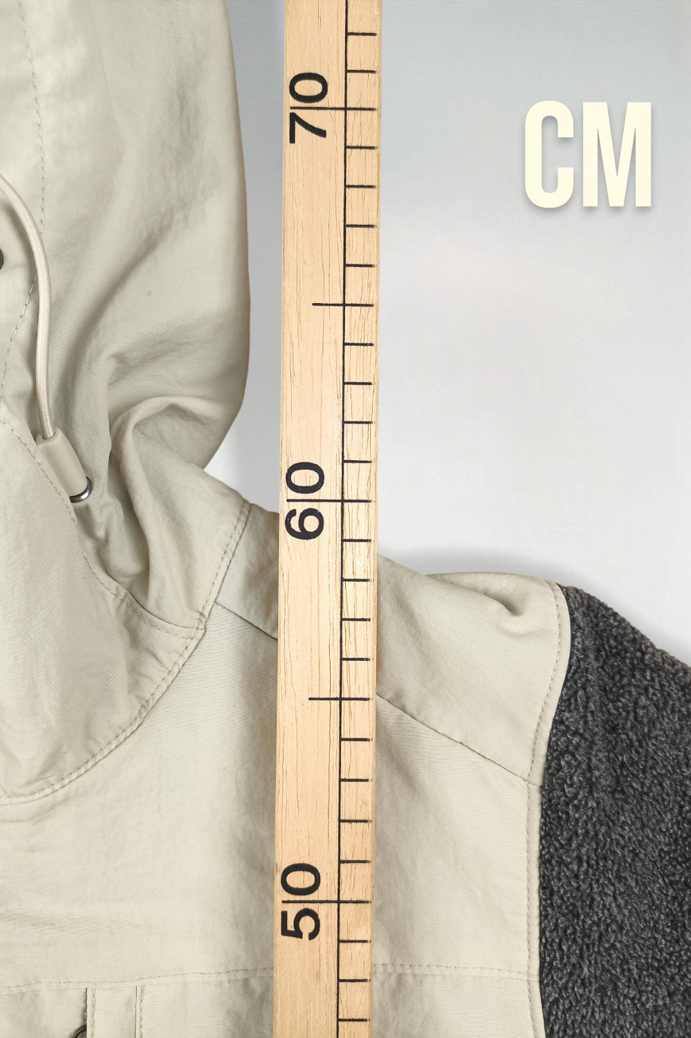 Giacca in pile con cappuccio The North Face vintage grigia e bianca | Abbigliamento da esterno da donna