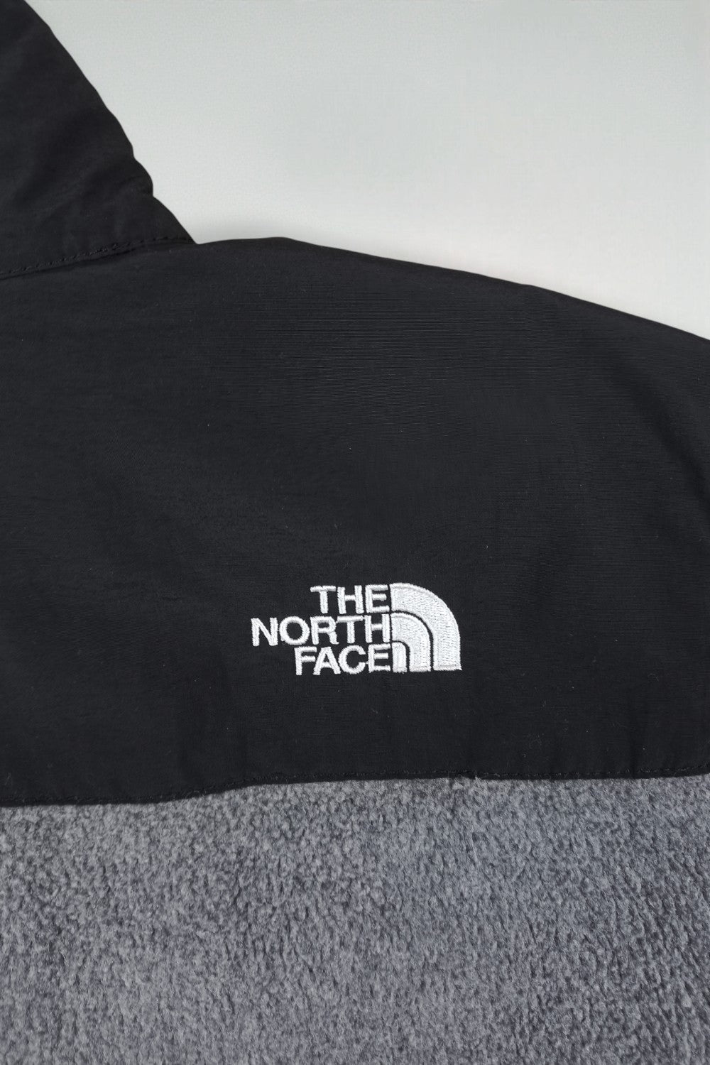 Giacca in pile vintage The North Face Denali, grigia/nera | Giacca da esterno anni 2000