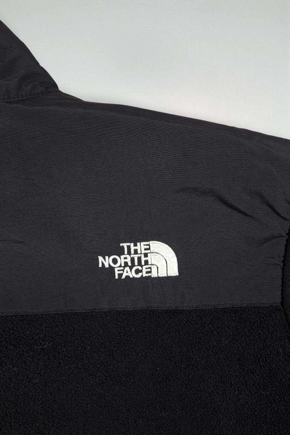 Giacca in pile vintage The North Face Denali nera | Abbigliamento outdoor Y2K