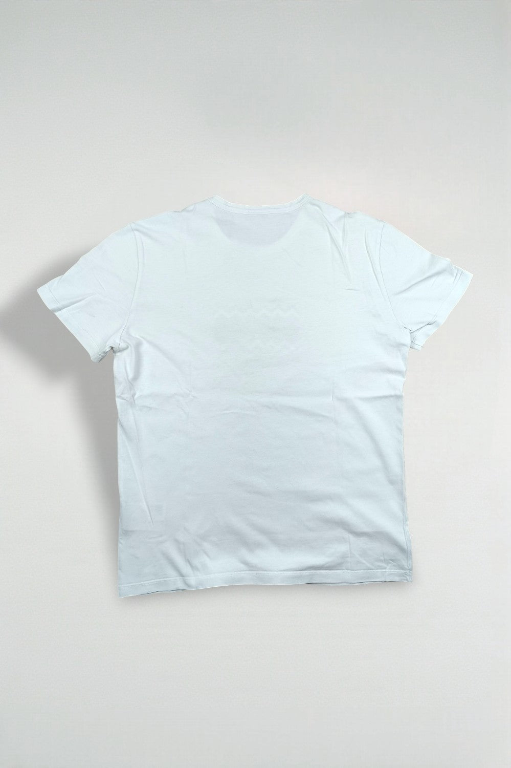 T-shirt vintage con logo grafico Moncler bianca | Abbigliamento casual di design anni 2010