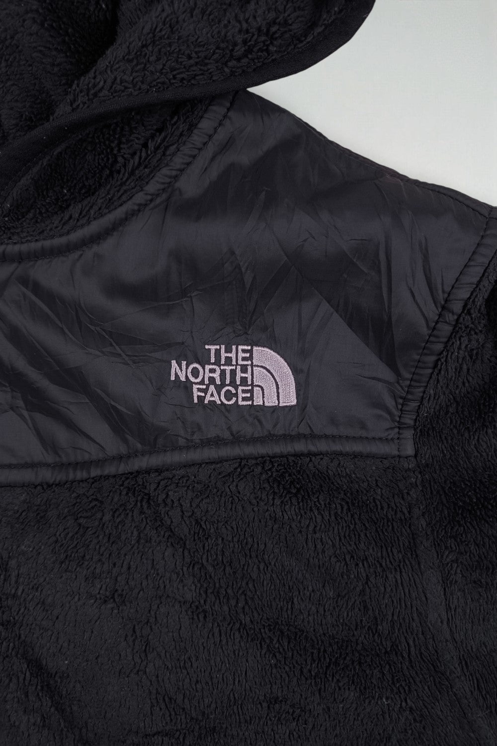 Giacca in pile con cappuccio vintage The North Face Denali nera | Abbigliamento outdoor anni 2000