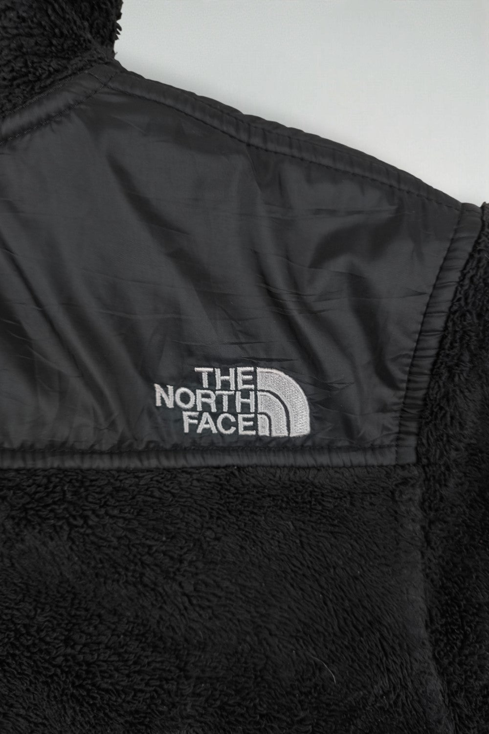 Giacca in pile con cappuccio vintage The North Face Denali nera | Abbigliamento outdoor anni 2000