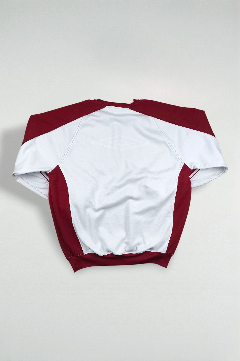 Vintage Umbro Logo Sweatshirt White Red | 2000s Sportswear Crewneck
