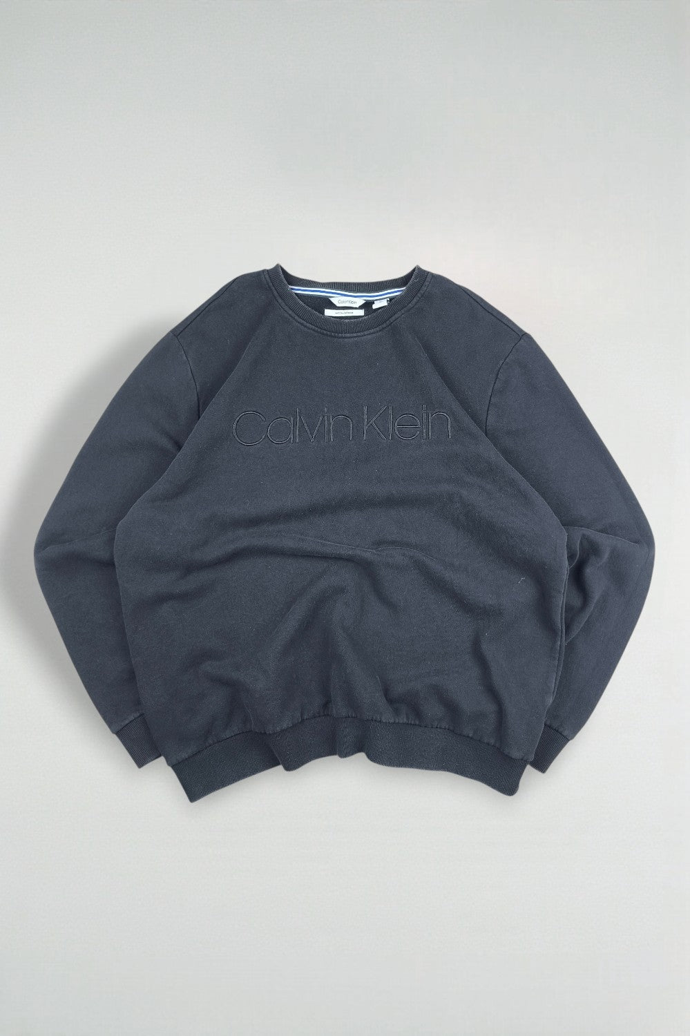 Second-hand Calvin Klein Embroidered Logo Sweatshirt Faded Black | 2010s Soft Touch Fleece