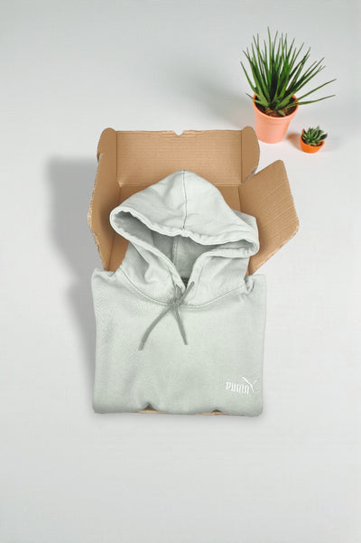 Vintage Puma Minimal Logo Hoodie Light Grey | Y2K Sportswear Sweatshirt