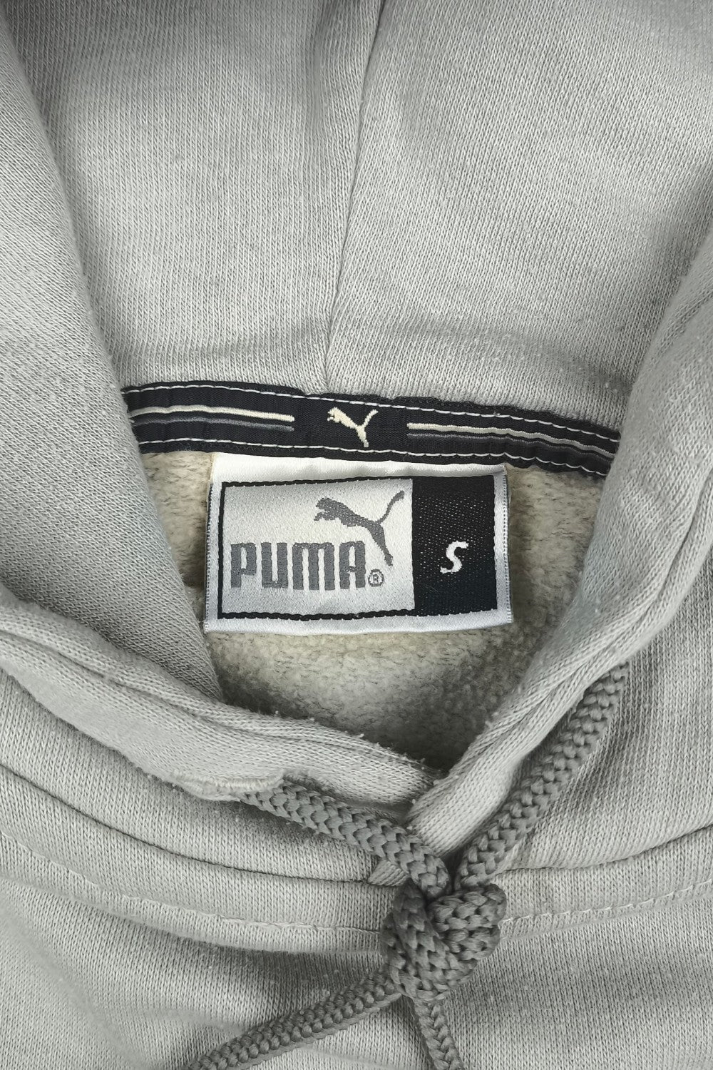 Vintage Puma Minimal Logo Hoodie Light Grey | Y2K Sportswear Sweatshirt