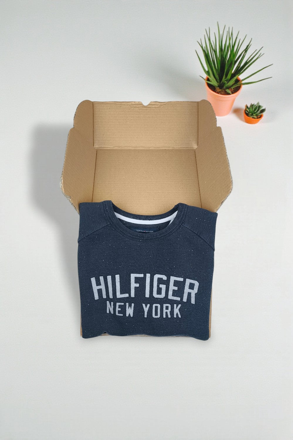 Vintage Tommy Hilfiger New York Logo Sweatshirt Navy Blue | 2000s Casual Streetwear