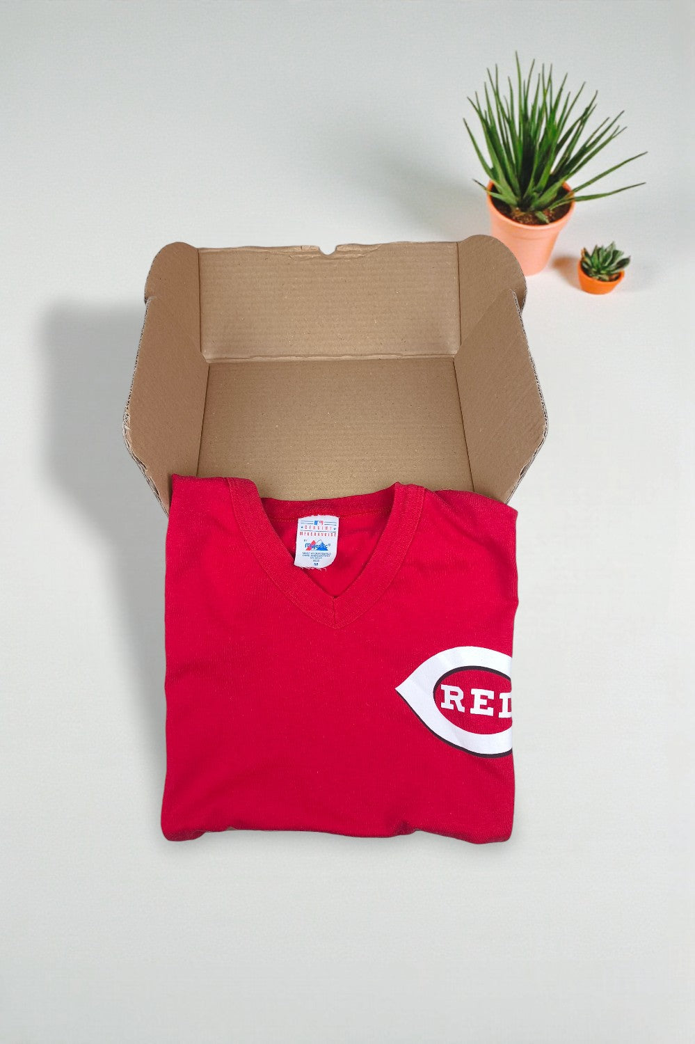 Vintage Majestic Cincinnati Reds MLB T-Shirt Red | 2000s Graphic Tee