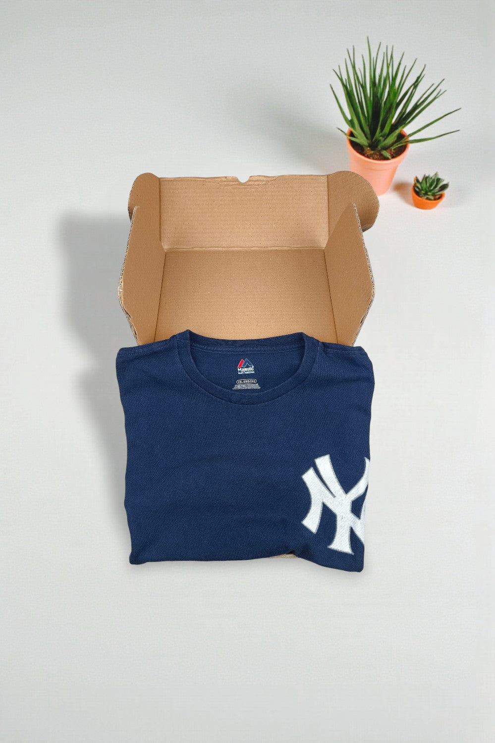 Vintage Majestic New York Yankees MLB T-Shirt Navy | Y2K Baseball