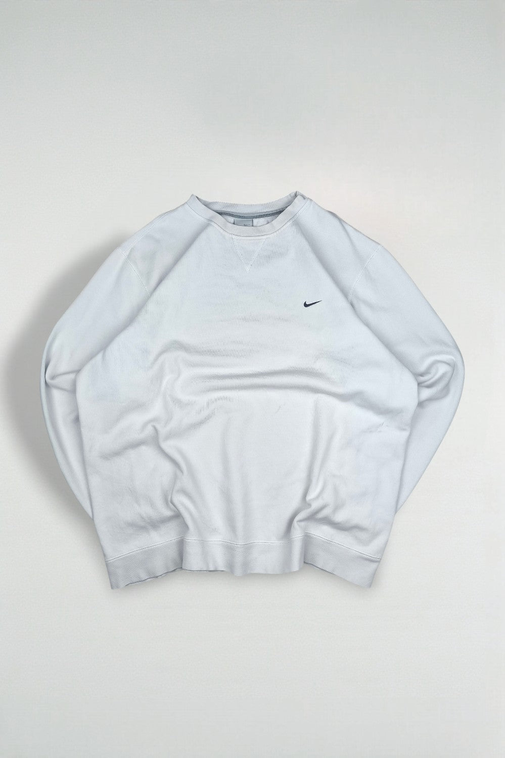 Vintage Nike Mini Swoosh Sweatshirt White XL | 2000s Sportswear