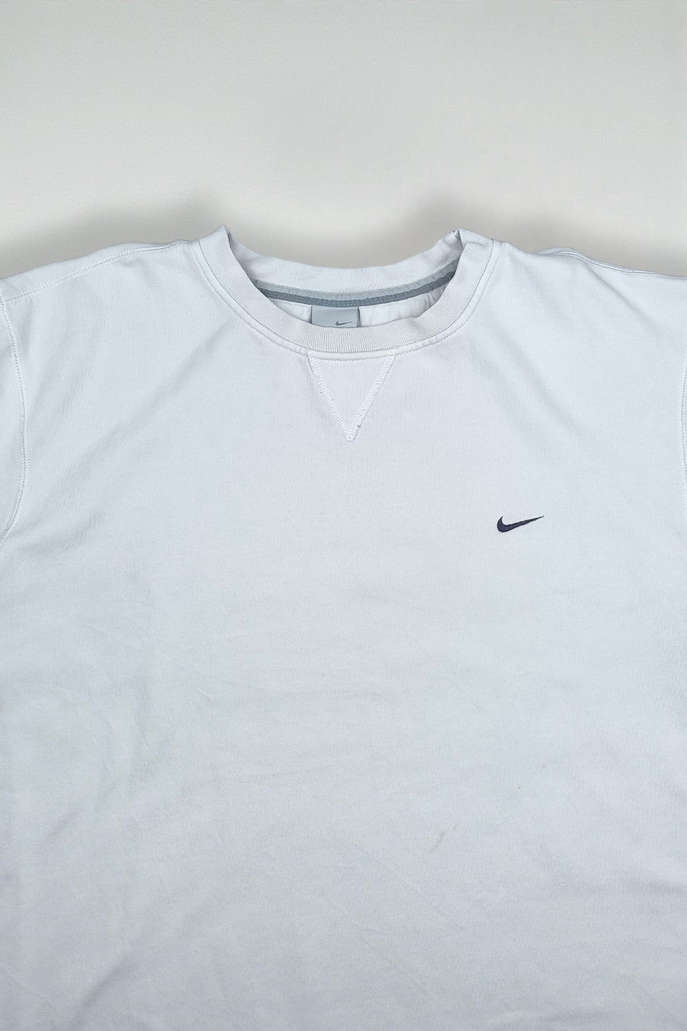 Vintage Nike Mini Swoosh Sweatshirt White XL | 2000s Sportswear