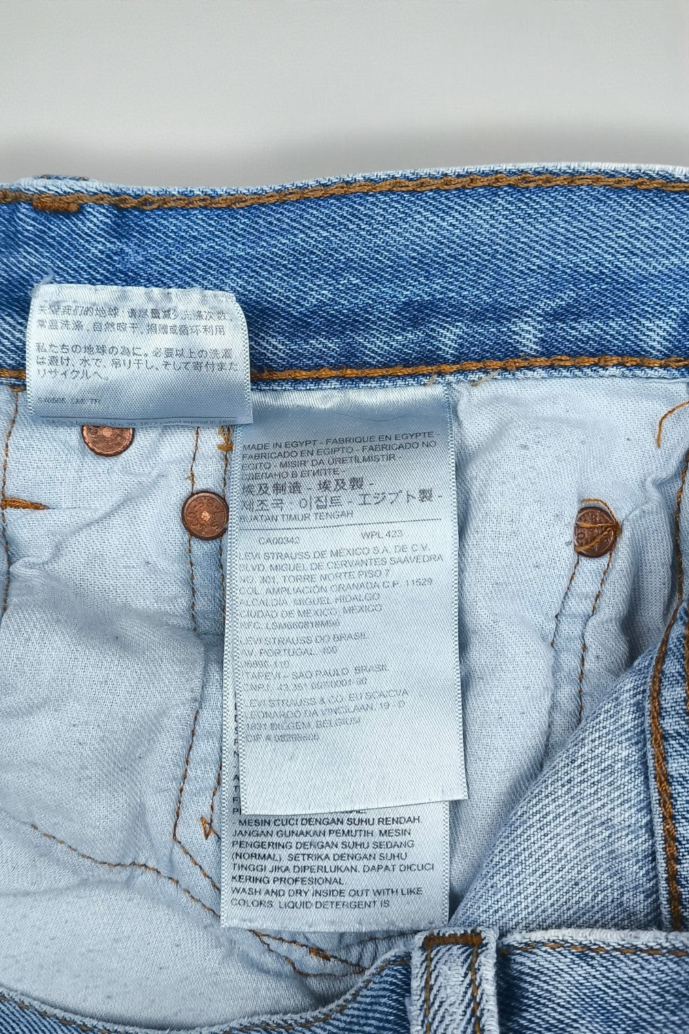 Rare Vintage Levi’s 501 Jeans Light Blue Denim Straight Leg | Classic Workwear