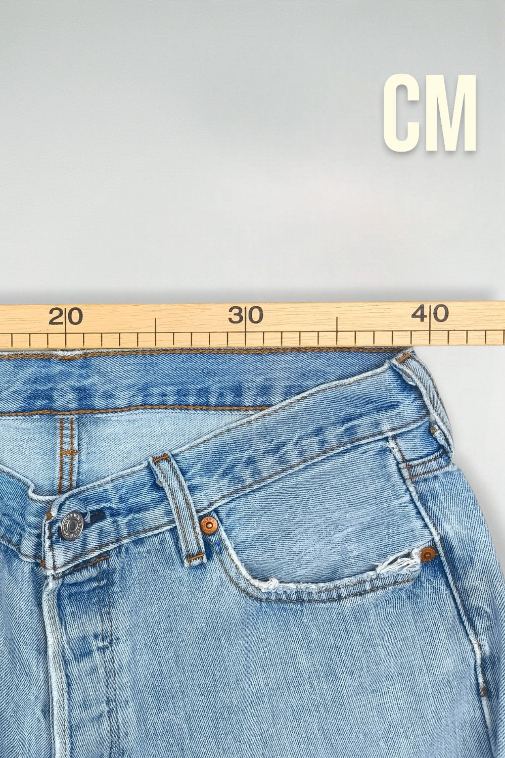 Rare Vintage Levi’s 501 Jeans Light Blue Denim Straight Leg | Classic Workwear