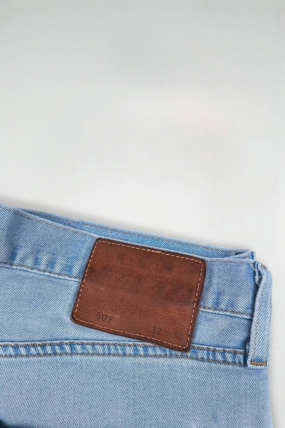 Vintage Levi’s 501 XX Jeans Light Blue Denim | Premium Red Tab