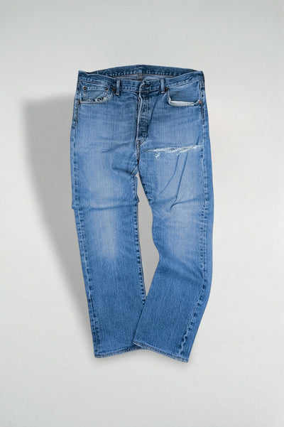 Vintage Levi’s 501 XX Jeans Light Blue Rare Leather Patch USA