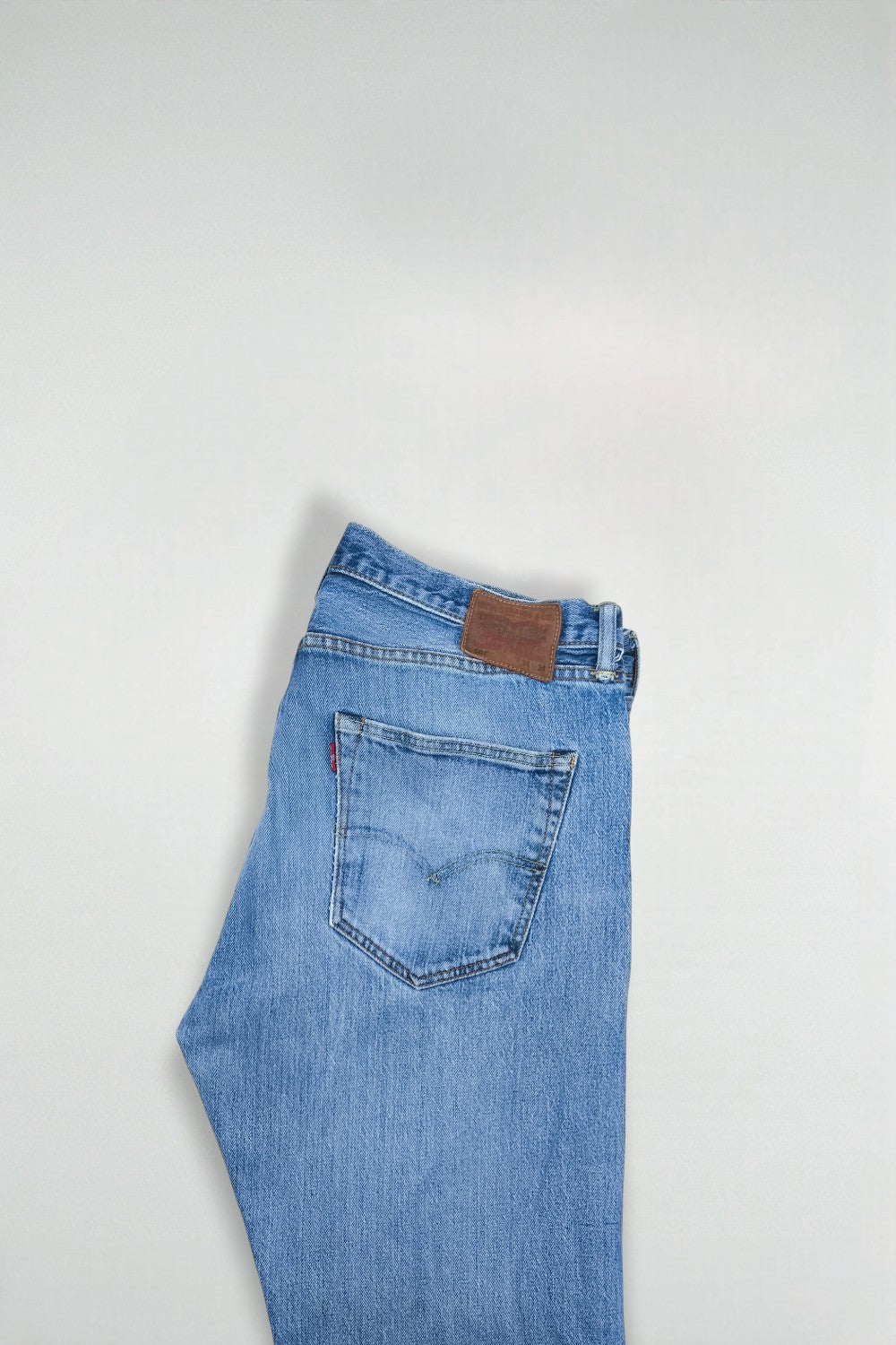 Vintage Levi’s 501 XX Jeans Light Blue Rare Leather Patch USA