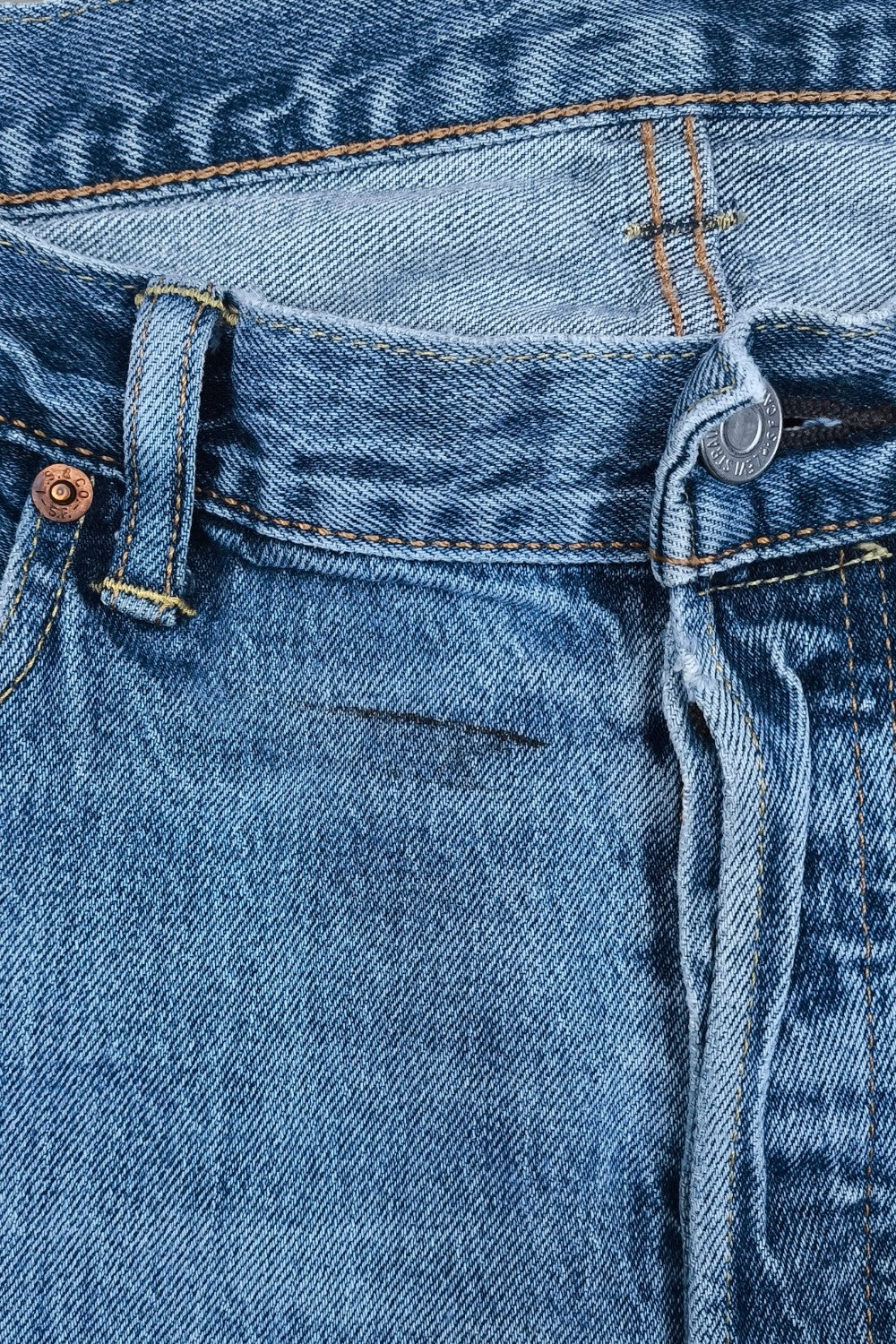 Vintage Levi’s 501 XX Jeans Light Blue Rare Leather Patch USA