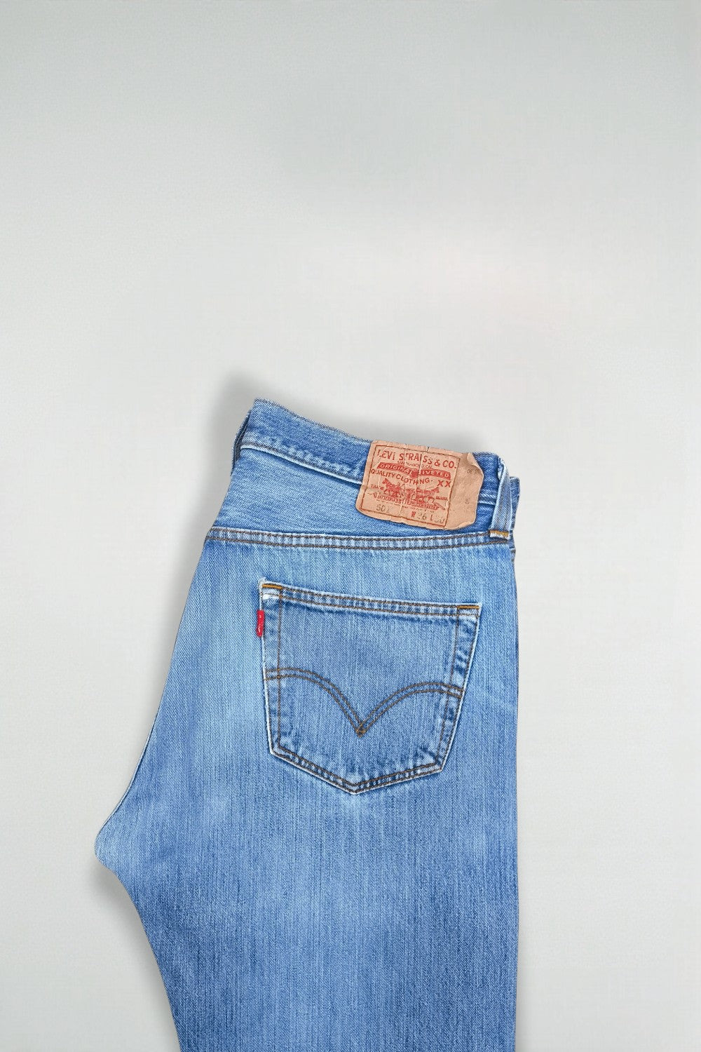 Vintage Levi's 501 XX Jeans W36 L30 Light Blue Denim