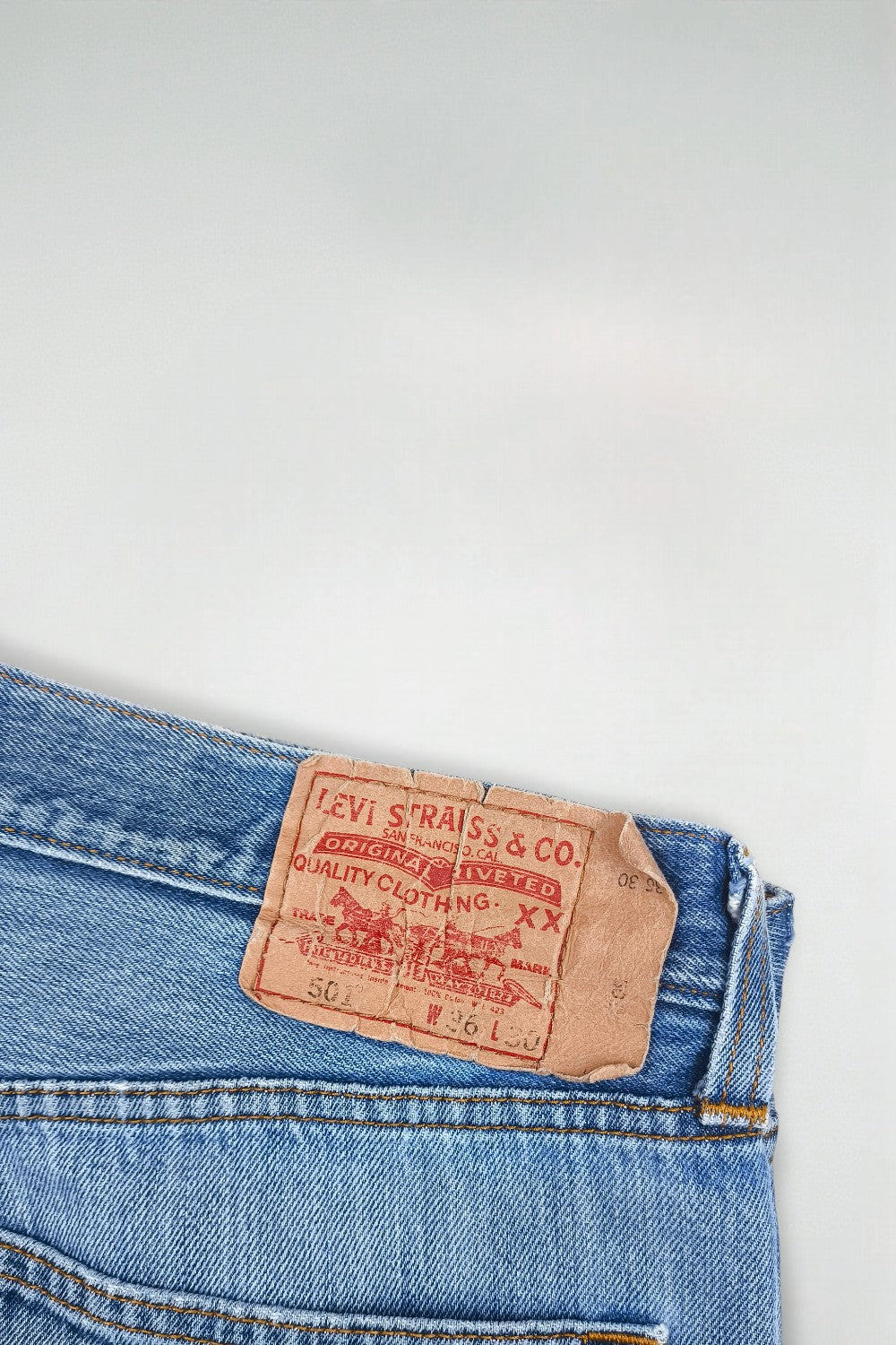 Vintage Levi's 501 XX Jeans W36 L30 Light Blue Denim