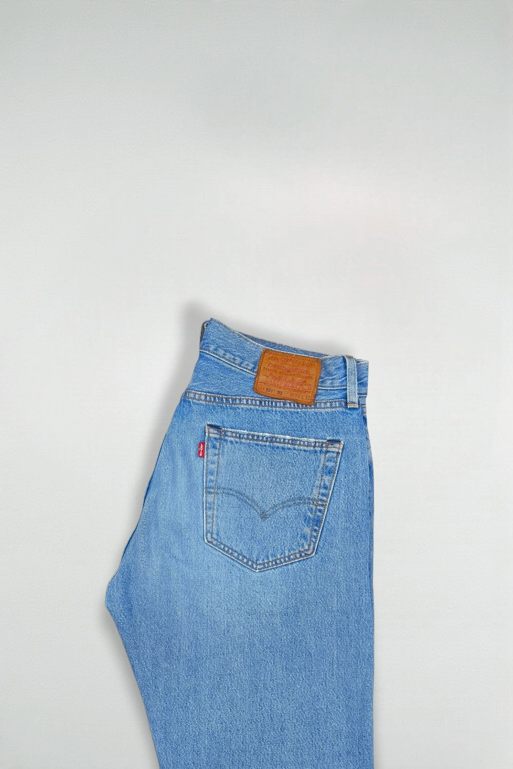 Vintage Levi’s 501 XX 1993 Distressed Jeans W34 Light Wash