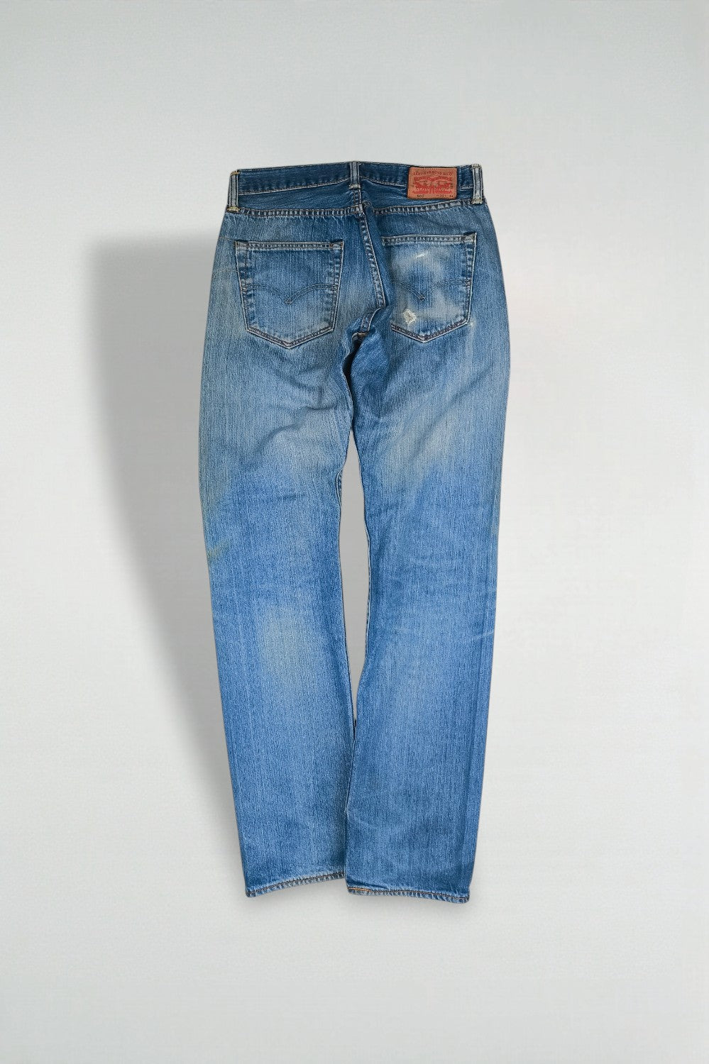 Vintage Levi’s 501 XX Jeans W32 Distressed Leather Patch Rare