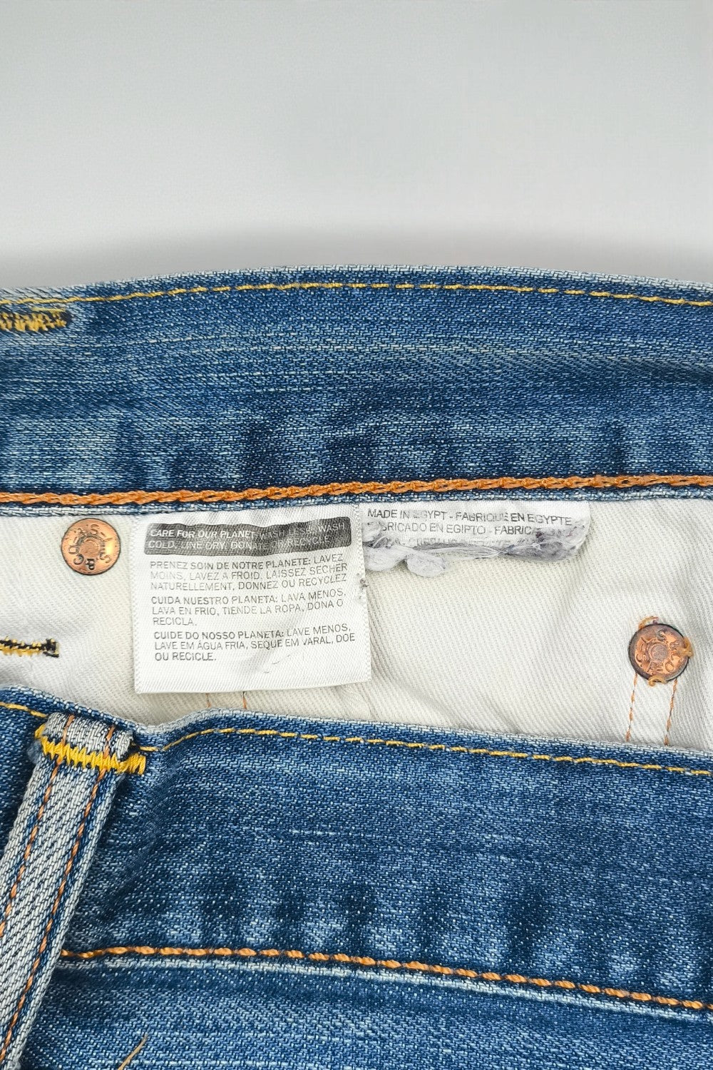Vintage Levi’s 501 XX Jeans W32 Distressed Leather Patch Rare
