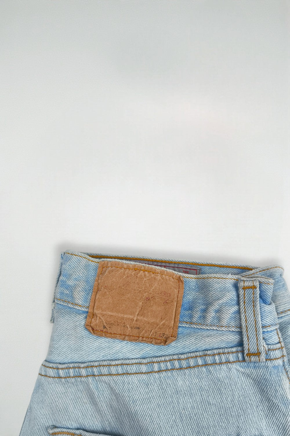 Vintage Levi’s 550 Light Wash Jeans USA Made Blue Denim W30 L32