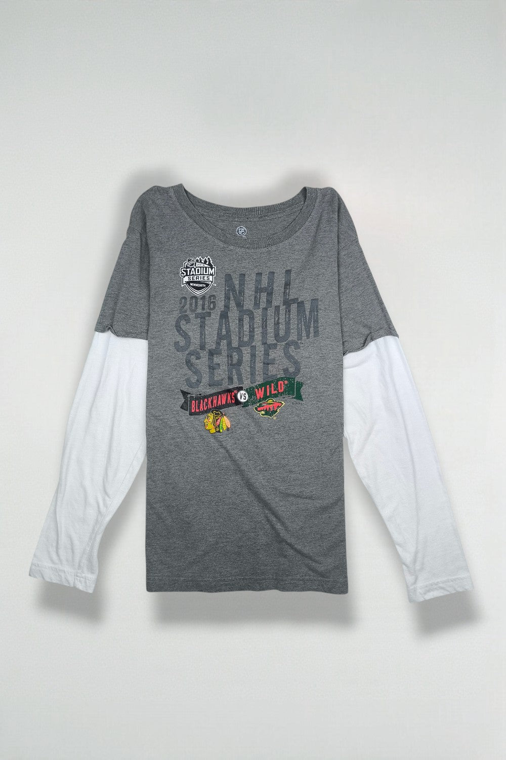 Vintage NHL Stadium Series Blackhawks Wild Long Sleeve T-Shirt Grey