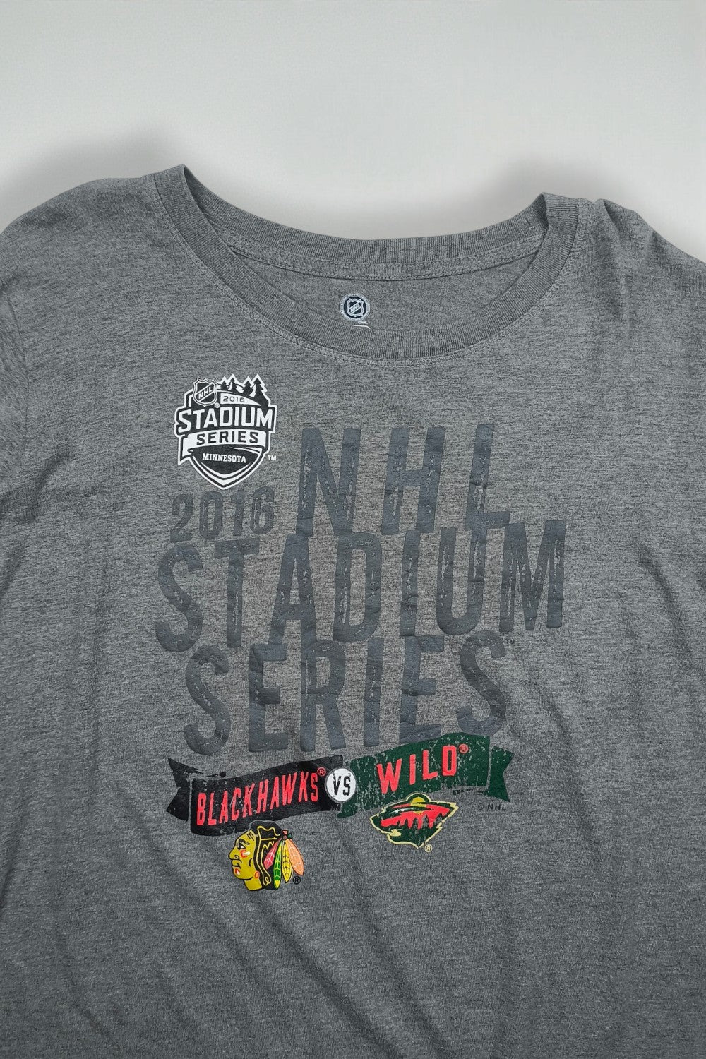 Vintage NHL Stadium Series Blackhawks Wild Long Sleeve T-Shirt Grey