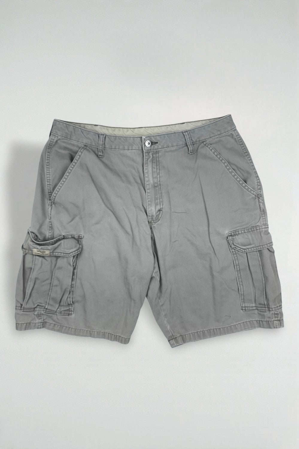 Vintage Wrangler Cargo Shorts Grey Utility W34