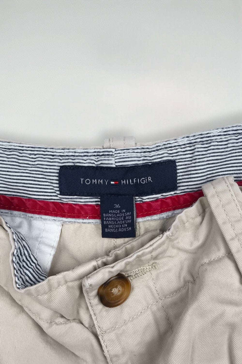 Vintage Tommy Hilfiger Cargo Shorts Beige Utility W36