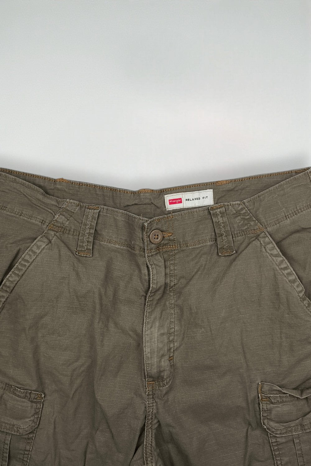 Vintage Wrangler Relaxed Fit Cargo Shorts Brown