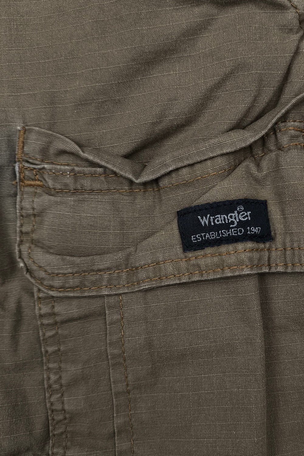 Vintage Wrangler Relaxed Fit Cargo Shorts Brown
